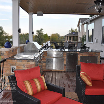 Luxury Multi-Level Deck with Balcony, Hot Tub, and Chef’s Kitchen - Littleton