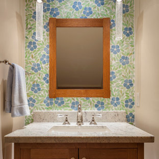 Rustikale Gästetoilette & Gäste-WC mit Kalkstein-Waschbecken/Waschtisch