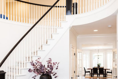 Example of a classic entryway design in Portland