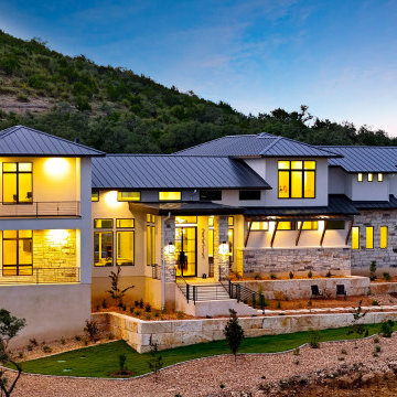 Modern: 4,950 ft², 4 BR/4 BA/2 ST home