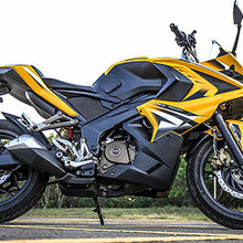 Bajaj Pulsar RS200 Review | Pulsar RS200 Review in India