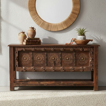 The Rustic Coffee Table: The Center of Everything — Literally