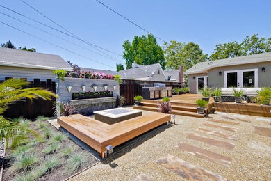 Inspiration for a transitional landscaping in San Francisco.