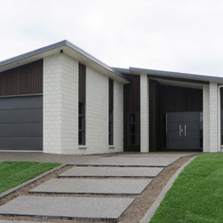 Premier Brick Country in White - Products