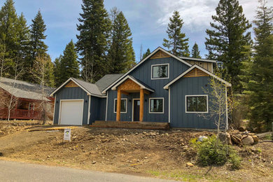 Minimalist exterior home photo in Boise