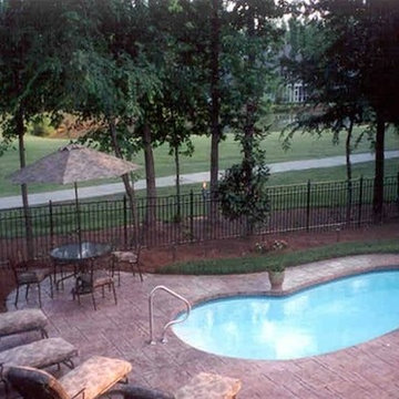 Atlantis by Alaglas - Medium Fiberglass Pool
