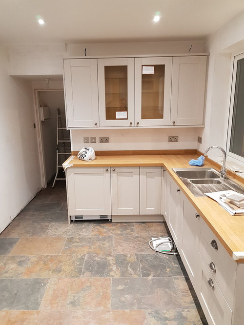 What colour kitchen walls? Grey units/oak worktops Houzz UK