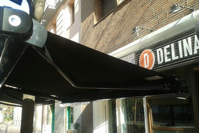 Toldos cofre para terraza DELINAS en Madrid