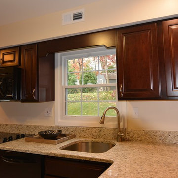 Warm Traditional Kitchen