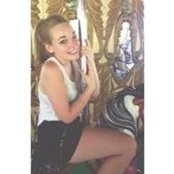 Kylie Hilton's photo