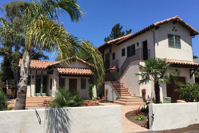 Example of a southwest exterior home design in San Francisco