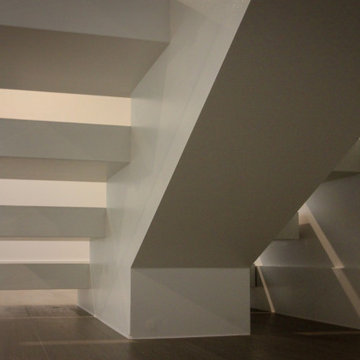 Project #80 | Mono-Beam Staircase with Glass Panels