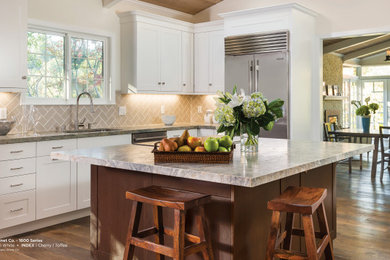 Transitional kitchen photo in San Francisco