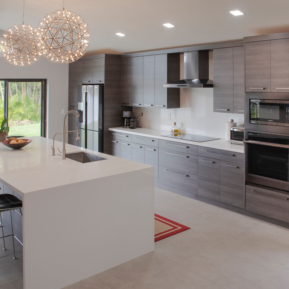 MODERN KITCHEN