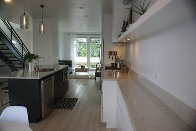 Minimalist kitchen photo in Seattle