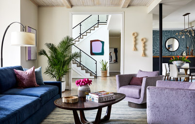 Houzz Tour: Bold Colors and Art Energize a New Family Home