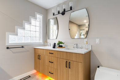 Example of a mid-century modern home design design in Calgary