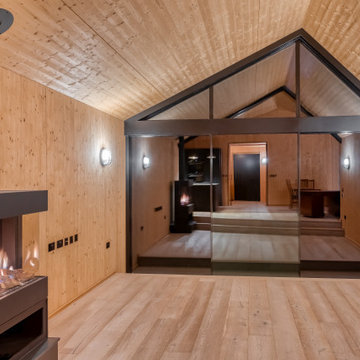 Holly Lodge