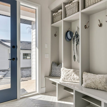 Show Stopping 2 Storey Home in Parkdale, Calgary
