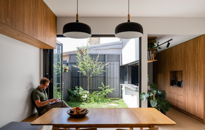 Melbourne Houzz: A Narrow Terrace Makes the Most of Every Inch