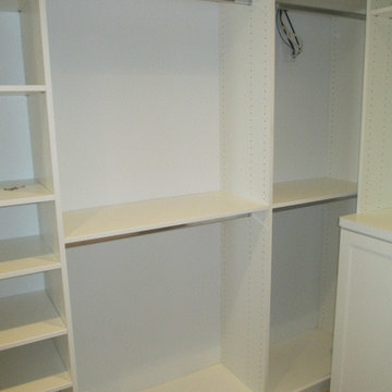 Large His & Hers Walk-in