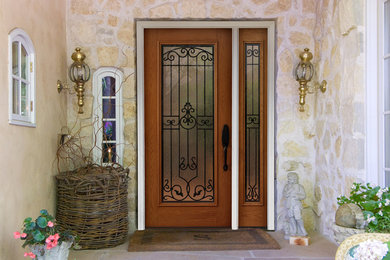 Entryway - traditional entryway idea in Los Angeles
