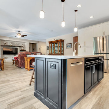 Two toned Kitchen in Chandler