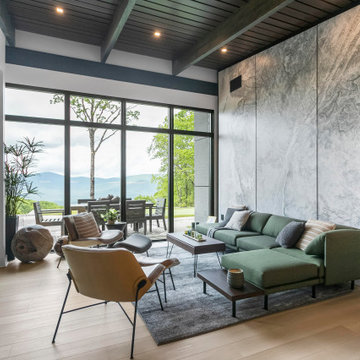 Chip Wade Project Featuring Square Grille Design