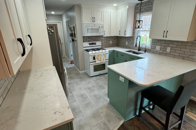 Example of a kitchen design in Detroit
