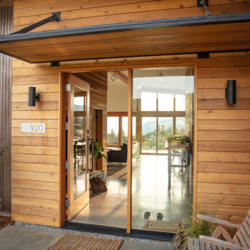 Eau House Entry