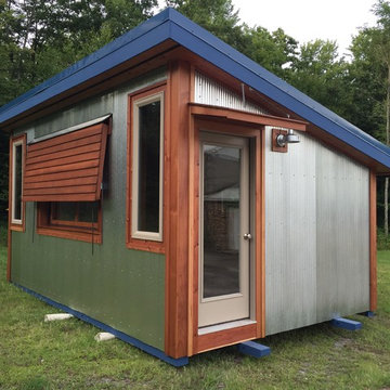 Molly (Modern Folly)
