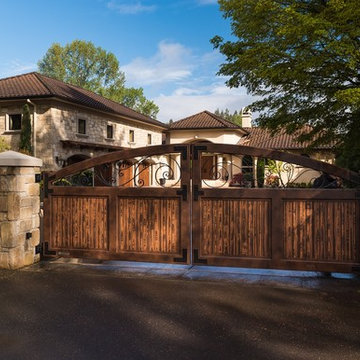 Willamette River Italian Villa