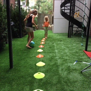 Tiny Play Yard