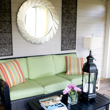 Stylish and Relaxing Sunroom