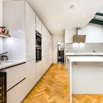 Modern High Gloss Lacquer Kitchen&utility room
