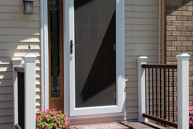 Inspiration for a timeless front porch remodel in Other