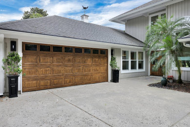 Garage - coastal garage idea in Jacksonville