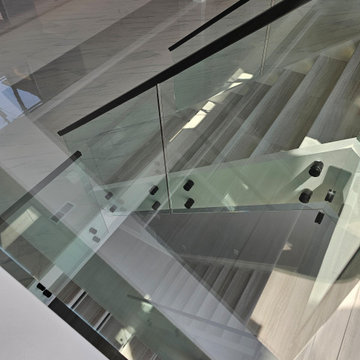 Project #125 | Modern Open-Riser Staircase with Glass Balustrade