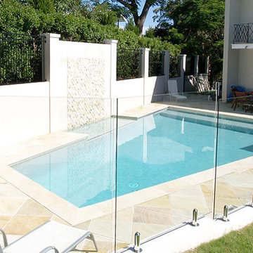 Glass Pool Fencing 1