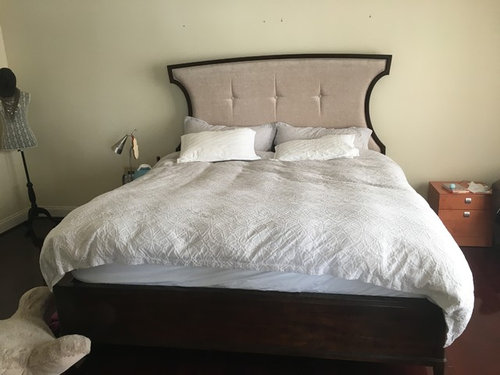 console table behind bed