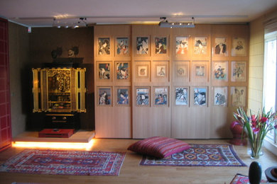 Imagen de sala de estar de estilo zen pequeña
