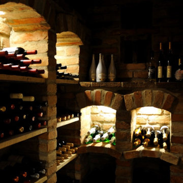 Ziegel- / Gewölbekeller- aus antiken alten Ziegeln handgemauert