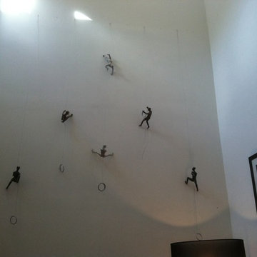 Color wall climber sculptures