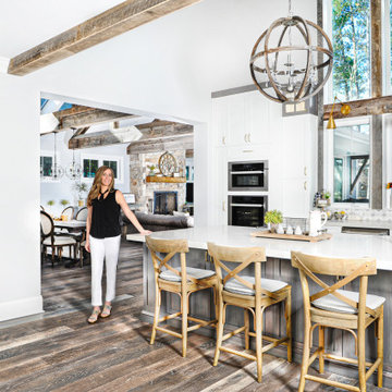 Farmhouse Kitchen Addition / Renovation