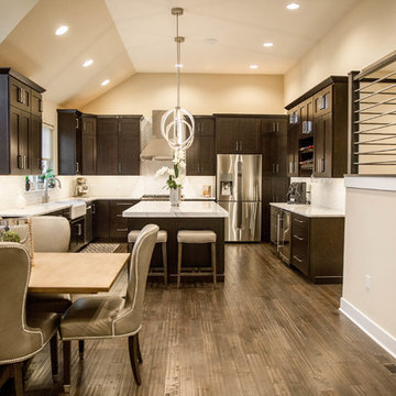 Chic and Contemporary on Ressler Rd.