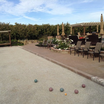 Lodi perimeter overflow pool