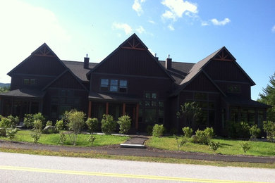 Example of a mountain style exterior home design in Boston