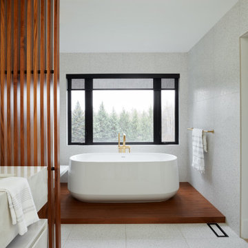 Luxurious Master Ensuite with Teak Wood Accent Wall & Tub Platform