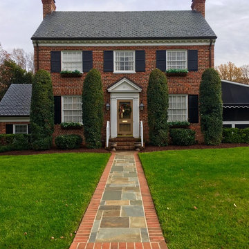 Lawns & Landscapes