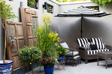 Patio - patio idea in Tampa
